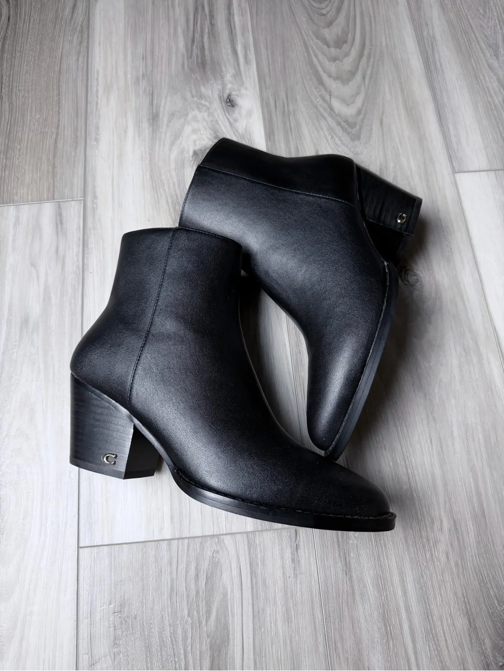 Coach Pacey Black Leather Pointed Toe Booties Women’s 7.5 Gold
